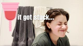 Nonbinary Tries The Diva Cup... *dysphoria?!*