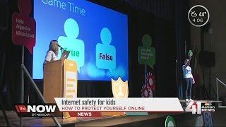 Google discusses Internet safety with KCK students