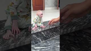 Bibi run to dad