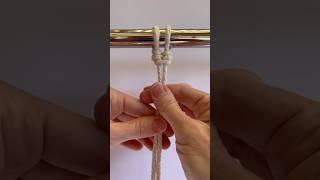 How to Tie a Cat’s Paw Knot in Macrame #macrametutorial #diymacrame