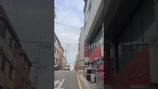 봉은사로 21길.오르막 올라가기. Bongeunsa ro 21 gil. Gangnam.Seoul.South Korea