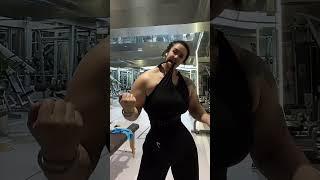 body builder girl action| larki Kya Kamal ke body hai#youtube#ytshorts#youtubeshorts