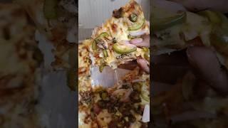 Mojo pizza with lots of topping #pizza #pizzalover #mojo #fastfood #ytshorts #shorts #shortsfeed