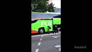 Rutube un bus pillé par des jeunes à Grenoble