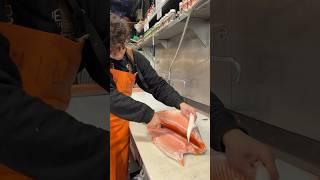 We’re with @pikeplacefish learning how to fillet an amazing salmon  PART 1
