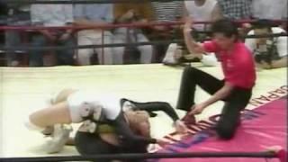 AJW - Minami, Takako Inoue & Cynthia Moreno vs Bison Kimura, Takahashi & Kamiya (1/2)