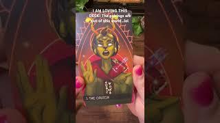 I'm in love with this Alien Themed Tarot Deck!