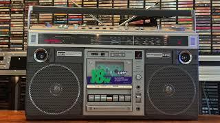 Vintage Boombox - Hitachi TRK-8190