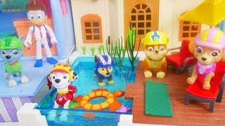 Paw Patrol play at playmobil pool