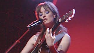 Orla Gartland - Mine (live in London)