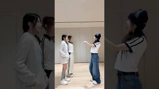 arguing #YUNAH #윤아 #MOKA #모카 #WONHEE #원희 #ILLIT #아일릿