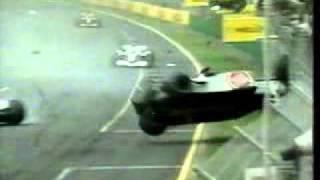 F1 Australia 2001 Jacques Villeneuve crash (how the marshal was killed)