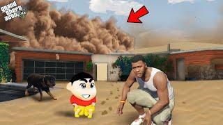 Franklin And Shinchan Running from Deadly Sandstorm Outside Their House in GTA 5