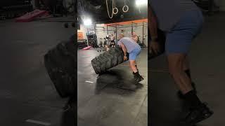 TIRE FLIPPING  #motivation #music #crossfit #power #fitness #gym #tireflip #selfimprovement