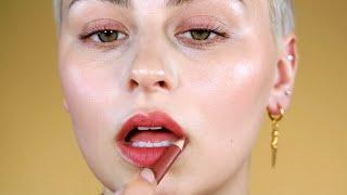 How to line your lips