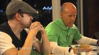 Anderson Joins the Wahlbergs for Family Dinner