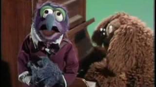 The Muppet Show: Gonzo & Rowlf - "Nobody"