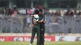 Cricket world applauds Bangladesh skipper's decision on mankad against New Zealand.