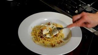 Recipe for Carbonara Poached Eggs With Truffle Oil & Pasta : Italian Cooking