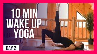 10 min WAKE UP Full Body Yoga Stretch – Day #2 (MORNING YOGA STRETCHES)