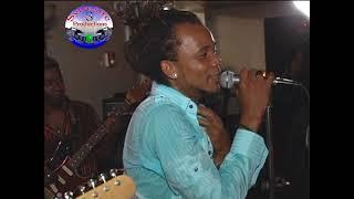 Reginald Cangé FASIL Interpretation Tropicana mwen gen yon ti bouboute ke mwn renmen anpil. RETRO