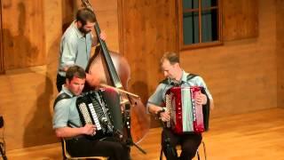 Ländlertreffen Brunnen 2013: Ländlertrio Chuchirascht; Dr Basch