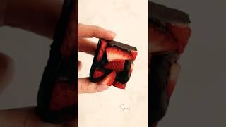 Strawberries, Chocolate, and Love – The Easiest Fudge You’ll Ever Fall For #strawberry