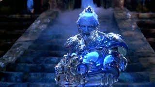 Mr. Freeze in Gotham Museum | Batman & Robin