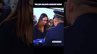 A Hero's Welcome: An Emotional Reunion ! #military #soldierscominghome #fallensoldiers