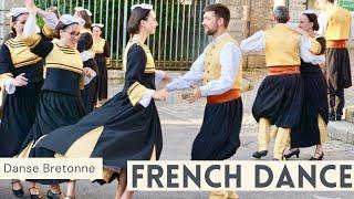 Danse Bretonne: French Dance in Brittany, France