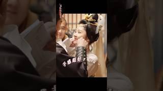 #zhengyecheng can't resist trying to pinch #tansongyun's cheeks  JingLan #BrocadeOdyssey #蜀锦人家