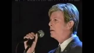 David Bowie's last performance ever, "Life On Mars"