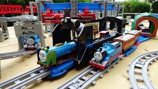 Thomas PlarailD51 Steam Locomotive Rail Station & Monorail Course