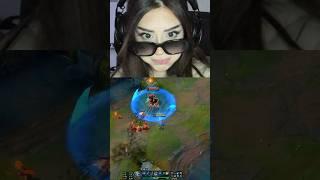 Who ganks like this  #leagueoflegends #gaming #lolclips