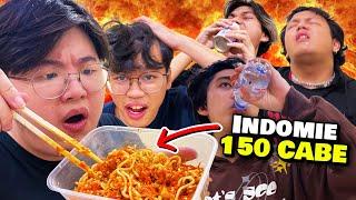 Gw Ajak Temen Gw Makan Indomie Pake 150 CABE ... (GA NGOTAK PEDESNYA)