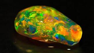 The best crystal opal I have ever cut —  just like the one my dad cut out of his opal mine