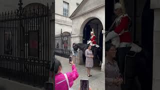 King’s Guard and Horses behaving themselves. No biting today.