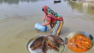 Bottle fish trap! catching fish with water bottle in river! big Bottle fish catching video in river!