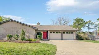 15602 Seaside Lane, Houston, Tx Presented by Debi Sanders.