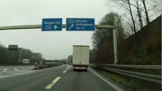 Gefährlicher Standspur-Rechtsüberholer auf der Autobahn A40 - Full HD