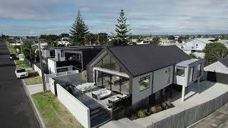 BEACHSIDE ELEGANCE - 56 Karewa Parade, Papamoa Beach