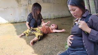 Daily life of 4 month pregnant mother and mute girl who hurt her sister