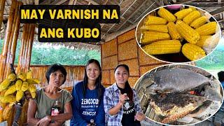 Nagsimula na kaming maglagay ng varnish sa kubo | Inihaw na isda for lunch | Buhay Probinsya