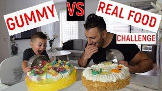 REAL VS GUMMY FOOD LOOPT UIT DE HAND | MET PAPA | LAKAP JUNIOR VLOG #7