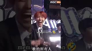 Other members reaction when Suga was recieving award .