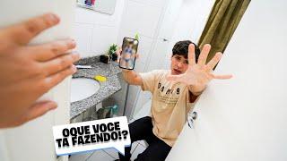 PEGAMOS O NOVO MORADOR DA CASA VENDO VIDEO ESTRANHO NA INTERNET