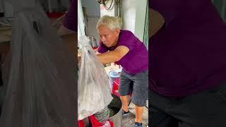 Sương sáo ông Già - Món ăn vặt người Tiều - Cha truyền con nối đã hơn 50 năm tại Quận 5