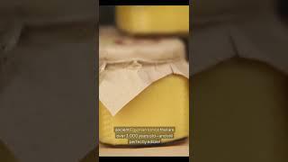 Why Honey Never Expires: The Sweet Truth #youtubeshorts #honey #world #facts