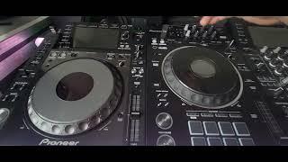 Pioneer DJ  XDJ-XZ vs Pioneer CDJ-2000 Nexus - Speed Test