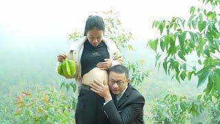 Uri, the child's father, happily and optimistically prays for Tu Tieu to have a safe pregnancy.